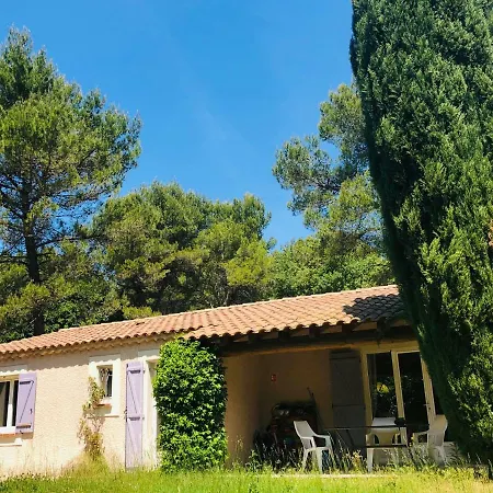 Roque Blanc Villas Holiday park La Roque-d'Antheron
