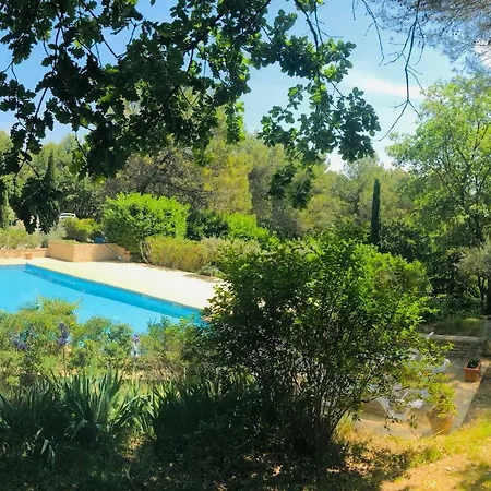 Holiday park Roque Blanc Villas La Roque-d'Antheron